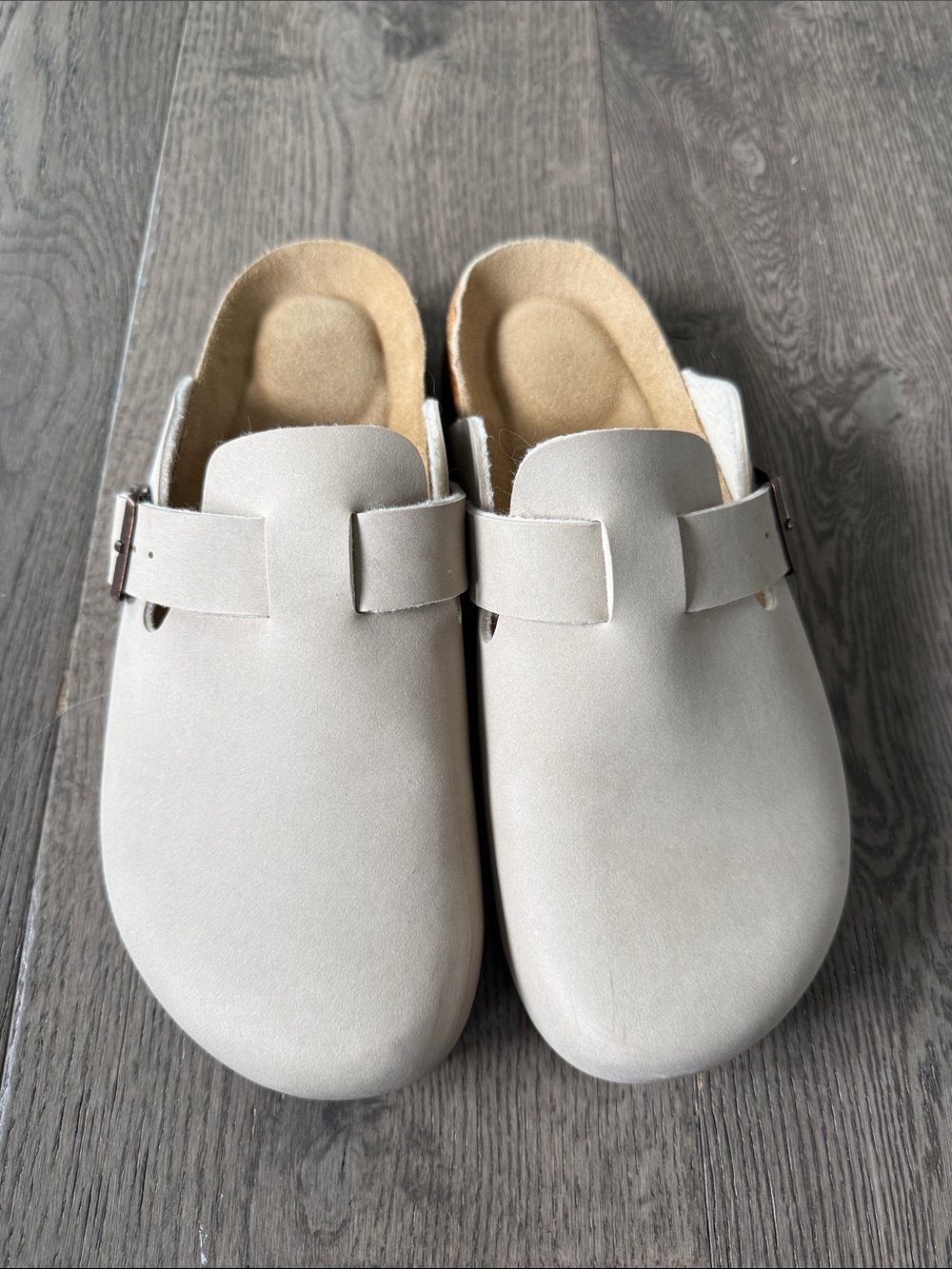 Women’s Cushionaire Slip-On Clog in Light Beige